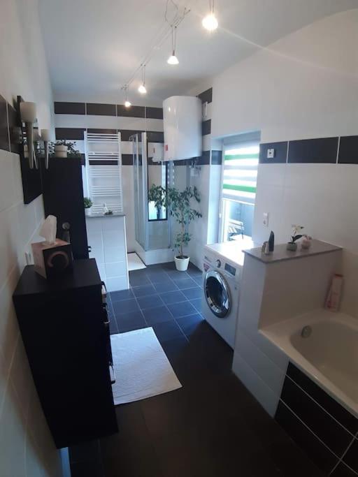 Graben-Neudorf Bello Apartamento מראה חיצוני תמונה